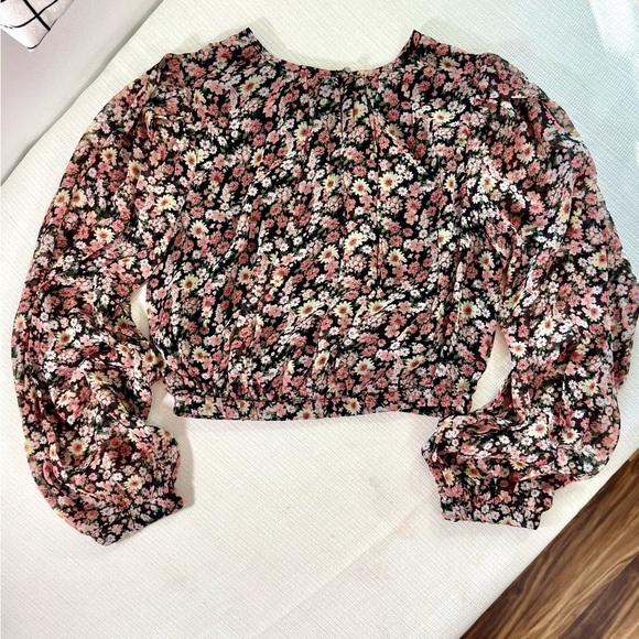 Bardot Floral Crop Blouse - Picture 2 of 5